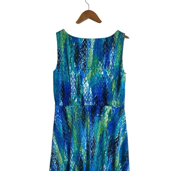 Jones studio sleeveless patterned dress. Size‎ 10 - Picture 8 of 9